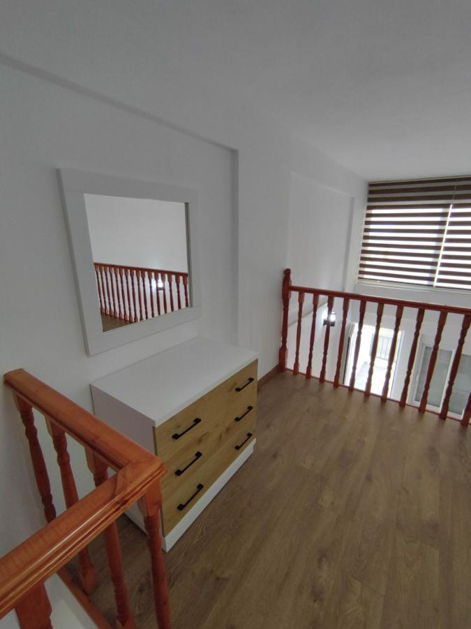 Rose Apartment Sarandë Buitenkant foto