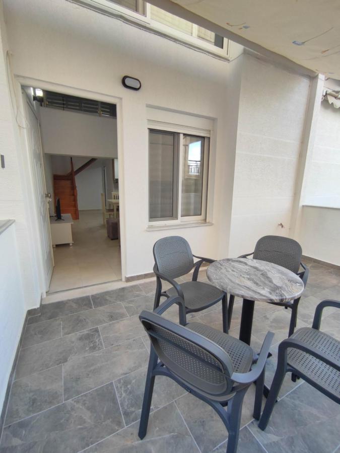 Rose Apartment Sarandë Buitenkant foto