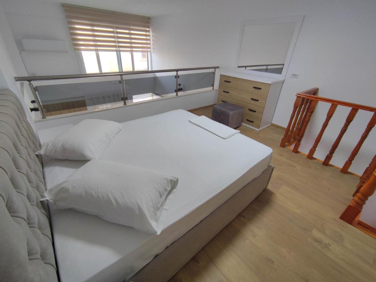 Rose Apartment Sarandë Buitenkant foto